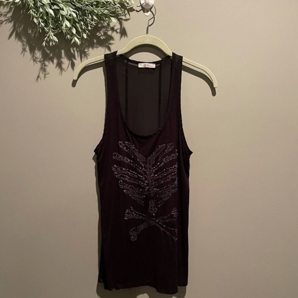 🍂 3/$20 ☠️GUC☠️ ISSI Ribs and Crossbones Sheer Panel Tank